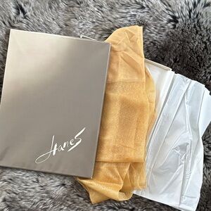 Vintage 50’s Hanes Luxurious Gold Hosiery